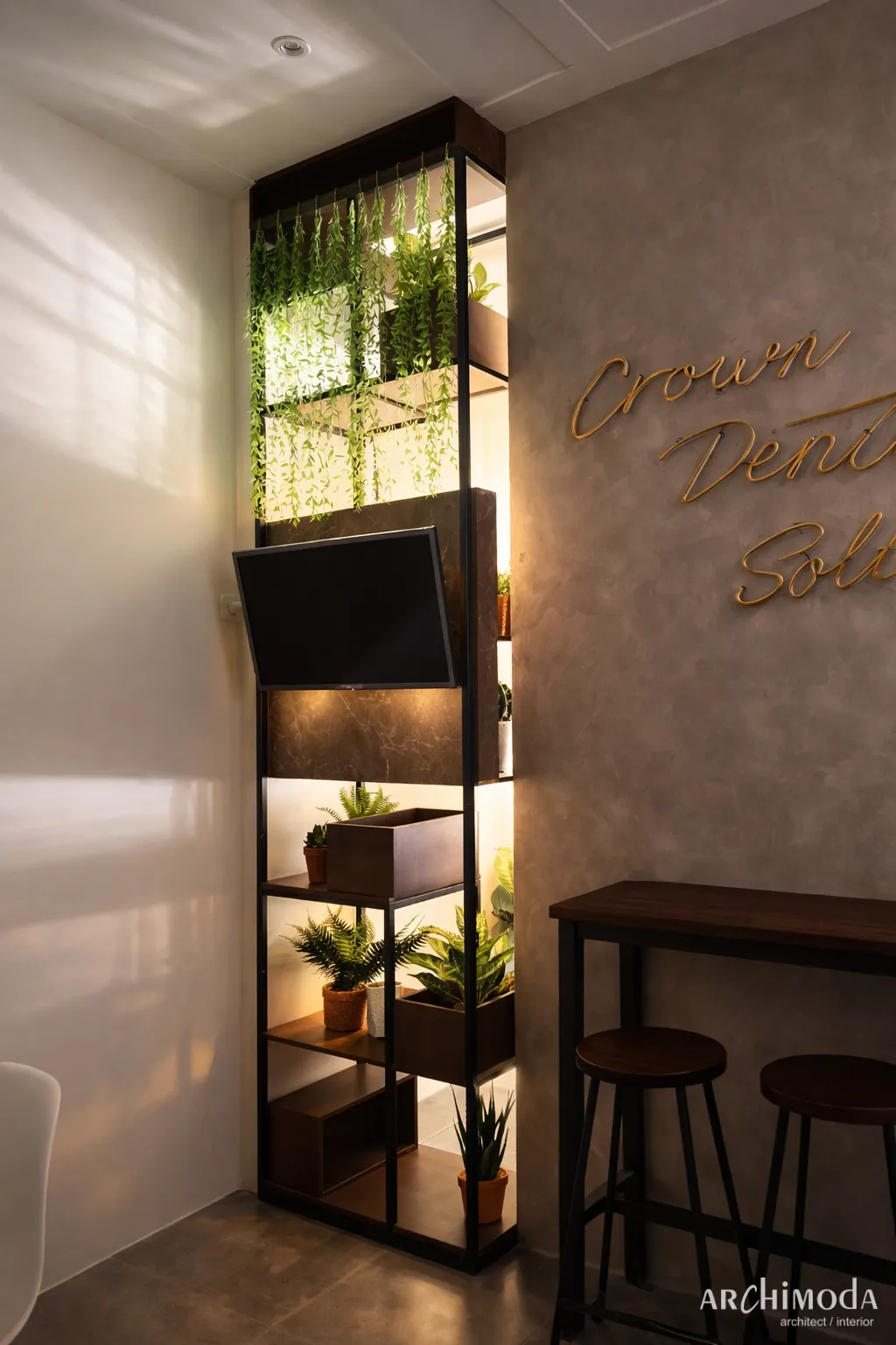 Crown Dental - Gambar Galeri 2